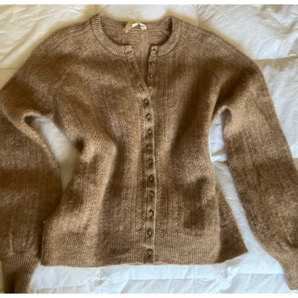 Sezane Sweaters - Gorgeous merino wool sweater